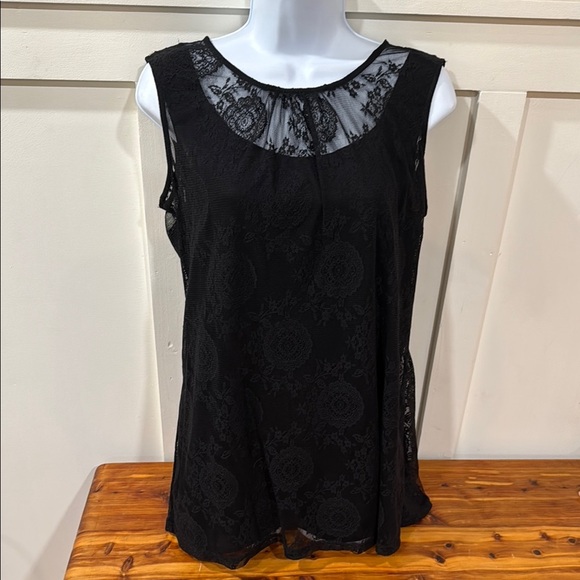 Cabi Black Lace Sleeveless Romantic Blouse - Picture 1 of 5